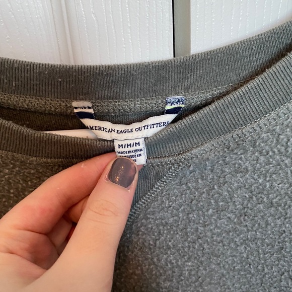 Sage green pullover - Picture 2 of 2